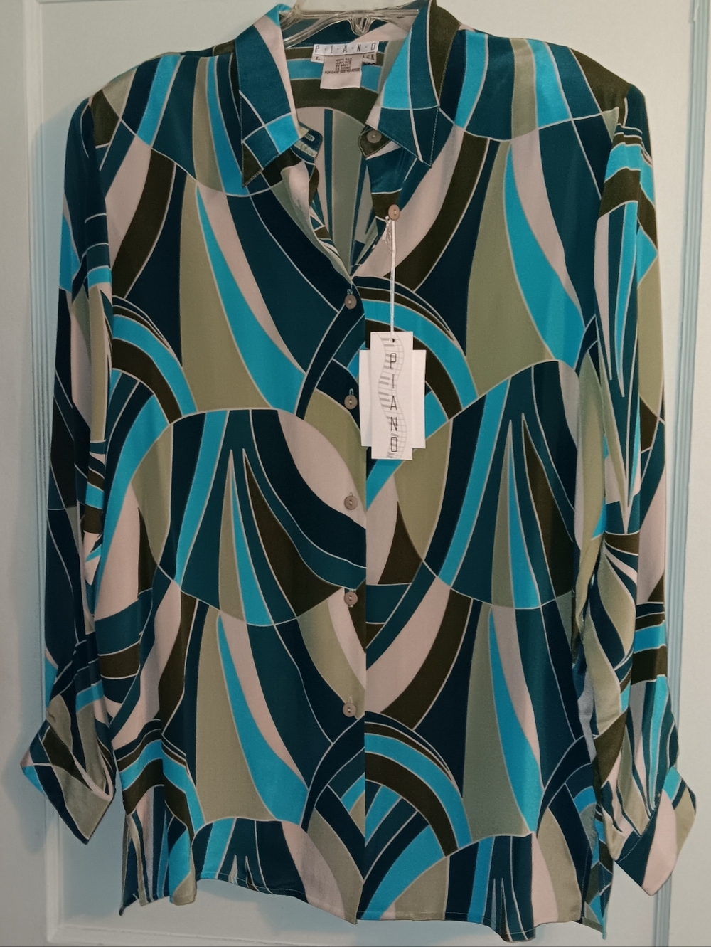 Piano Geometric Print 100% Silk Button Front  Long Sleeve Blouse Size Large NWT